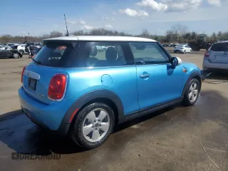 2015 MINI Hardtop with VIN WMWXM5C51FT941503, listed as a Copart auction lot 52903145 with 92,425 mi miles and Salvage Title. Bid and sale history available at DreamBid. Image 3.