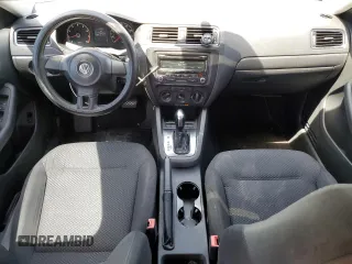 2013 Volkswagen Jetta S с VIN 3VW2K7AJ5DM216333, выставлен на аукционе Copart как лот 54557705 с пробегом 173 229 миль миль и Списание • Salvage title. История ставок и продаж доступна на DreamBid. Изображение 8.