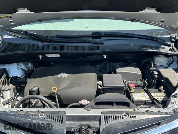 2020 Toyota Sienna LE Auto Access Seat with VIN 5TDKZ3DC8LS064793, listed as a Copart auction lot 54388755 with 62,381 mi miles and Salvage Title. Bid and sale history available at carsss.com. Image 7.