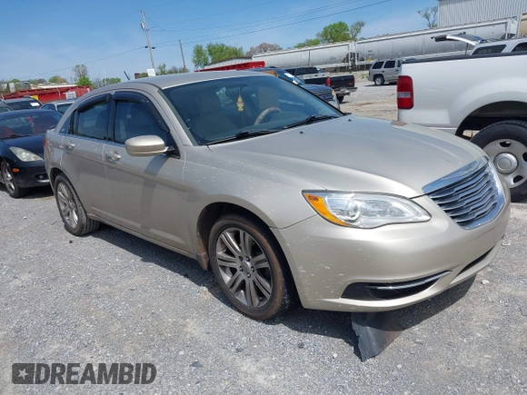 2013 Chrysler 200 Touring with VIN 1C3CCBBB9DN632877, listed as a IAAI auction lot 41935934 with 156,677 mi miles. Bid and sale history available at carsss.com. Image 1.