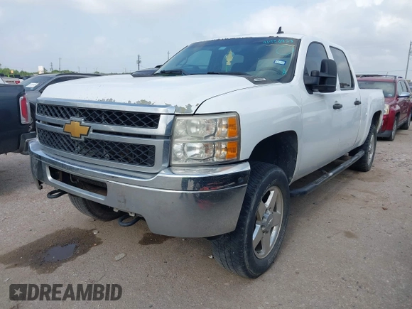 2013 Chevrolet Silverado 2500HD LT with VIN 1GC1CXCGXDF213053, listed as a IAAI auction lot 41938923 with 251,943 mi miles. Bid and sale history available at carsss.com. Image 2.