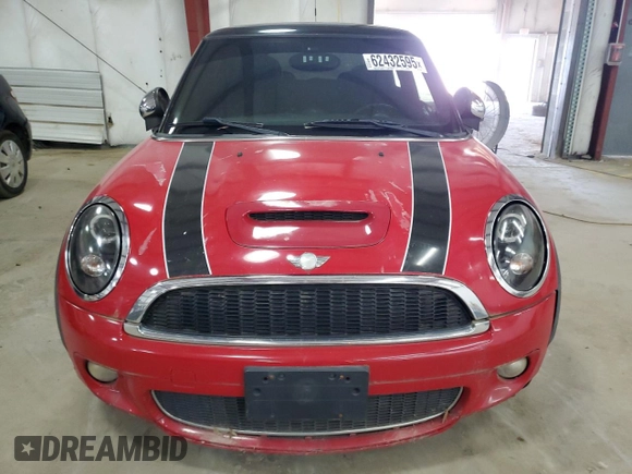 2008 MINI Hardtop S with VIN WMWMF73568TT89556, listed as a Copart auction lot 62432595 with 140,413 mi miles and Clean title. Bid and sale history available at DreamBid. Image 5.