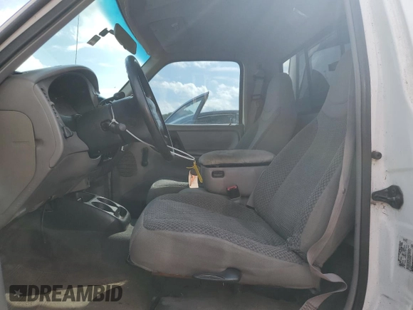 1999 Ford Ranger XL с VIN 1FTYR10V7XPC05195, выставлен на аукционе Copart как лот 65518915 с пробегом 222 046 миль миль и Чистый • Clean title. История ставок и продаж доступна на DreamBid. Изображение 7.