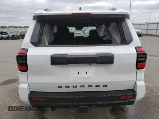 2025 Toyota 4Runner SR5 с VIN JTEVA5BR1S5009139, выставлен на аукционе Copart как лот 53647785 с пробегом Не указан миль и На запчасти • Non repairable. История ставок и продаж доступна на DreamBid. Изображение 6.