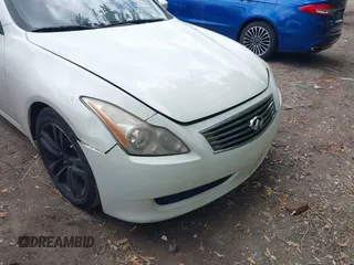 2008 Infiniti G37 Journey with VIN JNKCV64E68M127863, listed as a IAAI auction lot 42199662 with 141,765 mi miles. Bid and sale history available at carsss.com. Image 6.