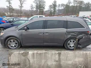 2011 Honda Odyssey EX-L with VIN 5FNRL5H6XBB100535, listed as a IAAI auction lot 41544196 with 261,000 mi miles. Bid and sale history available at carsss.com. Image 14.