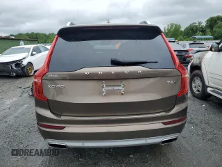 2016 Volvo XC90 T6 Momentum z VIN YV4A22PK1G1052417, wystawiony jako Copart lot #58167205 z przebiegiem 126 220 mil mil oraz Czysty tytuł • Clean title. Historia ofert i sprzedaży dostępna na DreamBid. Obrazek 6.