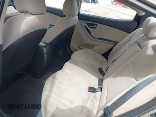 2016 Hyundai Elantra SE z VIN 5NPDH4AEXGH797608, wystawiony jako IAAI lot #42432065 z przebiegiem 139 861 mil mil oraz . Historia ofert i sprzedaży dostępna na DreamBid. Obrazek 8.