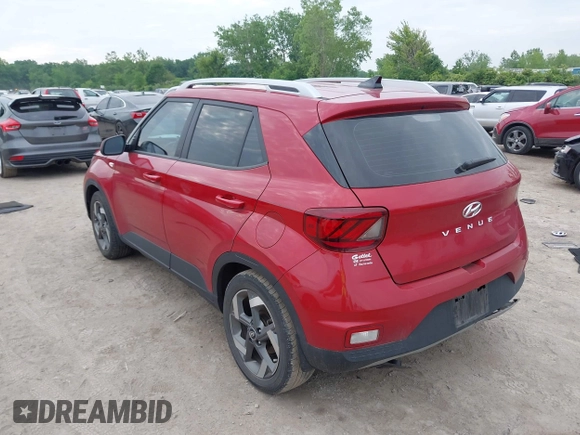 2022 Hyundai Venue SEL z VIN KMHRC8A3XNU151557, wystawiony jako IAAI lot #42492414 z przebiegiem 33 954 mil mil oraz . Historia ofert i sprzedaży dostępna na DreamBid. Obrazek 3.