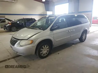 2007 Chrysler Town & Country Touring z VIN 2A4GP54L77R191728, wystawiony jako Copart lot #57512175 z przebiegiem 218 467 mil mil oraz Szkoda całkowita • Salvage title. Historia ofert i sprzedaży dostępna na DreamBid. Obrazek 1.