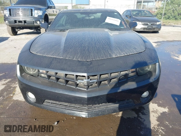 2011 Chevrolet Camaro 1LT z VIN 2G1FB1ED6B9166854, wystawiony jako IAAI lot #41694968 z przebiegiem 203 119 mil mil oraz . Historia ofert i sprzedaży dostępna na DreamBid. Obrazek 6.