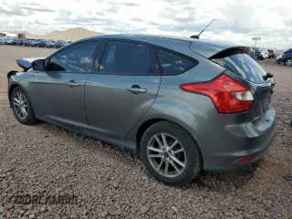 2012 Ford Focus SE z VIN 1FAHP3K24CL338153, wystawiony jako Copart lot #56161925 z przebiegiem 167 146 mil mil oraz Szkoda całkowita • Salvage title. Historia ofert i sprzedaży dostępna na DreamBid. Obrazek 2.