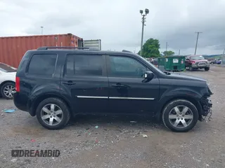 2013 Honda Pilot Touring z VIN 5FNYF3H93DB021700, wystawiony jako IAAI lot #42343744 z przebiegiem 224 264 mil mil oraz . Historia ofert i sprzedaży dostępna na DreamBid. Obrazek 13.