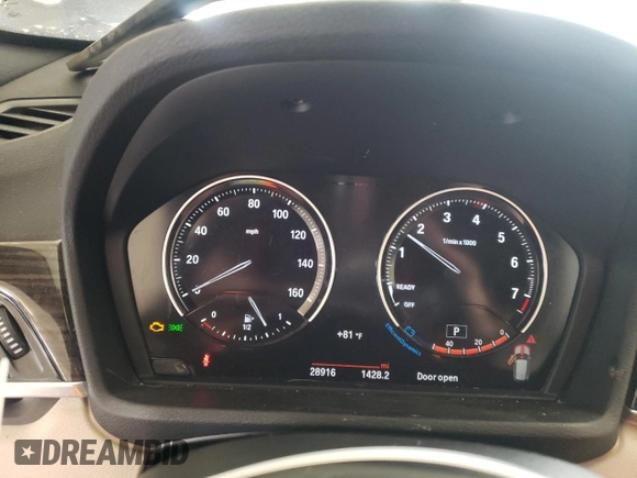 2018 BMW X1 xDrive28i with VIN WBXHT3C30J3H33429, listed as a Copart auction lot 49220033 with 28,916 mi miles. Bid and sale history available at carsss.com. Image 9.