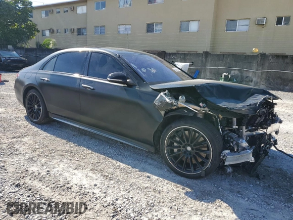 2024 Mercedes-Benz S 580e with VIN W1K6G6KBXRA276299, listed as a Copart auction lot 52619025 with 22,364 mi miles and Salvage Title. Bid and sale history available at DreamBid. Image 4.