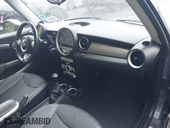 2010 MINI Hardtop with VIN WMWMF3C55ATZ26755, listed as a IAAI auction lot 42196335 with 134,453 mi miles and . Bid and sale history available at DreamBid. Image 5.