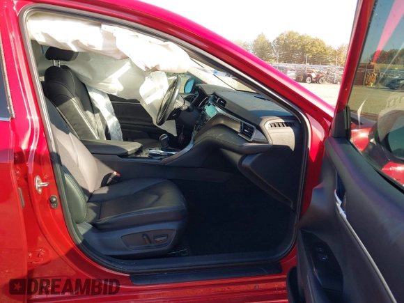2020 Toyota Camry XSE with VIN 4T1K61AK9LU393745, listed as a IAAI auction lot 40965358 with 51,120 mi miles and . Bid and sale history available at DreamBid. Image 5.
