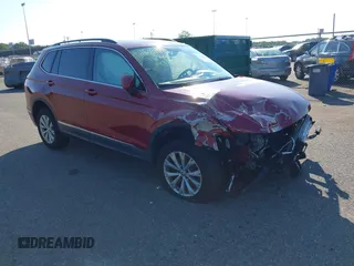 2018 Volkswagen Tiguan SEL with VIN 3VV2B7AX3JM021996, listed as a IAAI auction lot 41629993 with 63,471 mi miles and . Bid and sale history available at DreamBid. Image 1.