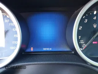 2015 Maserati Ghibli с VIN ZAM57XSAXF1146095, выставлен на аукционе IAAI как лот 41637782 с пробегом 102 152 миль миль и . История ставок и продаж доступна на DreamBid. Изображение 7.
