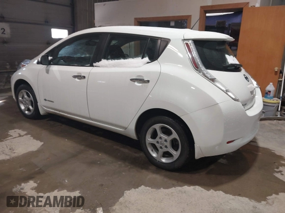 2015 Nissan LEAF SV with VIN 1N4AZ0CP4FC312192, listed as a IAAI auction lot 41557883 with 33,535 mi miles. Bid and sale history available at carsss.com. Image 3.