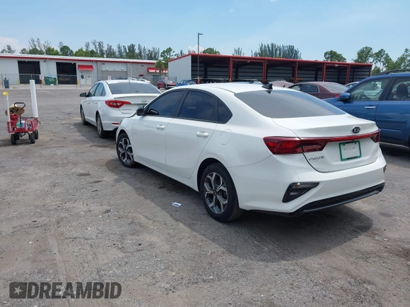 2021 Kia Forte LXS z VIN 3KPF24AD9ME329712, wystawiony jako IAAI lot #39462725 z przebiegiem 36 326 mil mil oraz . Historia ofert i sprzedaży dostępna na DreamBid. Obrazek 3.