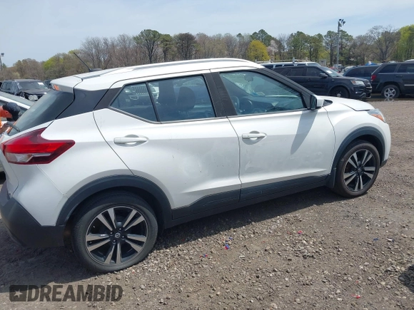 2019 Nissan Kicks S with VIN 3N1CP5CU3KL484582, listed as a IAAI auction lot 42087860 with 136,853 mi miles and . Bid and sale history available at carsss.com. Image 12.