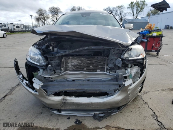 2016 Volvo XC60 T5 Drive-E Premier with VIN YV440MDK9G2853738, listed as a Copart auction lot 49302545 with 91,854 mi miles and Salvage Title. Bid and sale history available at carsss.com. Image 5.