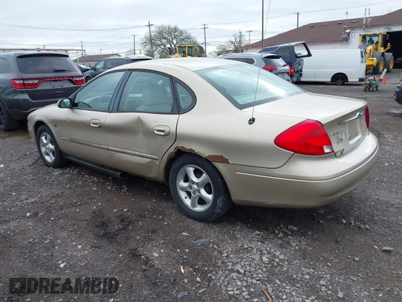 2001 Ford Taurus SES with VIN 1FAFP55S01A155758, listed as a IAAI auction lot 42152091 with 74,817 mi miles. Bid and sale history available at carsss.com. Image 3.