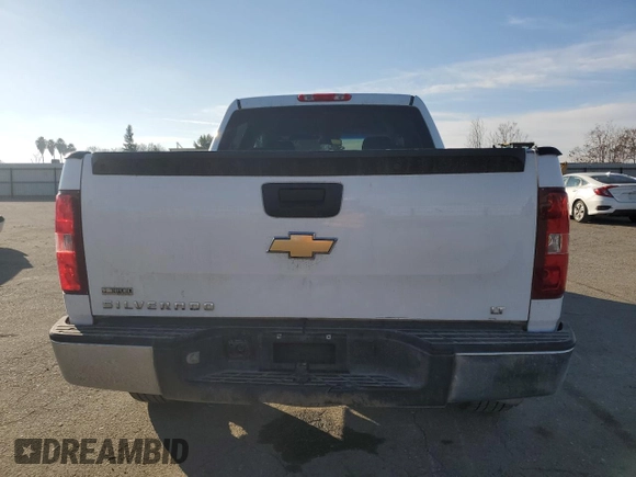 2010 Chevrolet Silverado 1500 LT with VIN 3GCRCSEA2AG186231, listed as a Copart auction lot 41537425 with 209,949 mi miles and Salvage Title. Bid and sale history available at DreamBid. Image 6.
