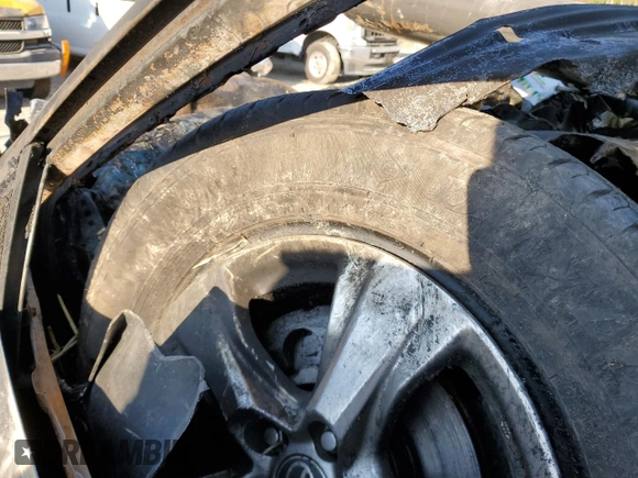 2022 Toyota RAV4 with VIN NOVIN70666034, listed as a Copart auction lot 70666034 with Not provided miles and Non repairable. Bid and sale history available at DreamBid. Image 9.