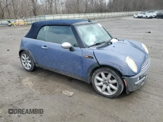 2005 MINI Convertible z VIN WMWRF33435TF60350, wystawiony jako Copart lot #50545005 z przebiegiem 91 078 mil mil oraz Szkoda całkowita • Salvage title. Historia ofert i sprzedaży dostępna na DreamBid. Obrazek 4.