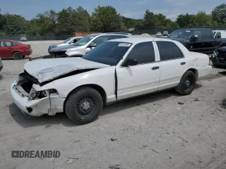2002 Ford Crown Victoria Police with VIN 2FAFP71W62X109509, listed as a Copart auction lot 67917694 with 155,389 mi miles and Clean Title. Bid and sale history available at carsss.com. Image 1.