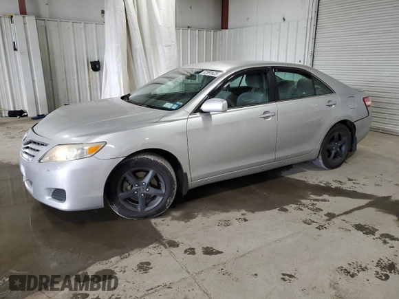 2011 Toyota Camry LE with VIN 4T4BF3EK4BR176016, listed as a Copart auction lot 52691625 with 220,077 mi miles and Salvage Title. Bid and sale history available at carsss.com. Image 1.