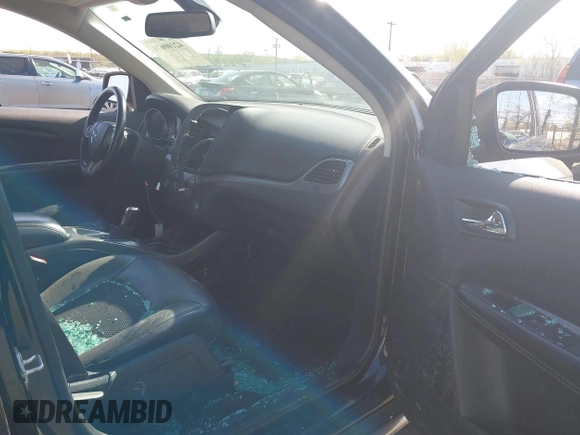 2020 Dodge Journey Crossroad z VIN 3C4PDCGB9LT212673, wystawiony jako IAAI lot #42100674 z przebiegiem Nie podano mil oraz . Historia ofert i sprzedaży dostępna na DreamBid. Obrazek 5.