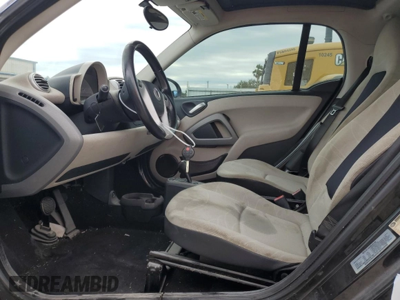 2011 Smart fortwo Pure with VIN WMEEJ3BA5BK438144, listed as a Copart auction lot 51934465 with 135,584 mi miles and Salvage title. Bid and sale history available at DreamBid. Image 7.