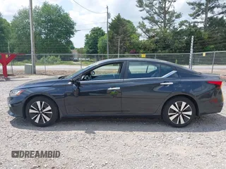 2022 Nissan Altima SV with VIN 1N4BL4DV5NN372589, listed as a IAAI auction lot 42153074 with 55,812 mi miles and . Bid and sale history available at carsss.com. Image 14.