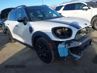 2024 MINI Countryman Cooper S with VIN WMZ53BR00R3R43996, listed as a IAAI auction lot 41401731 with 4,184 mi miles. Bid and sale history available at carsss.com. Image 1.