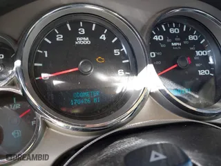 2008 Chevrolet Silverado 1500 LT w/1LT with VIN 1GCEC19J68Z267052, listed as a IAAI auction lot 41700844 with 170,426 mi miles. Bid and sale history available at carsss.com. Image 7.