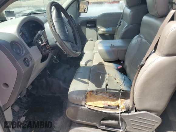 2008 Ford F-150 STX с VIN 1FTRX12W98FC05514, выставлен на аукционе Copart как лот 54832135 с пробегом 267 256 миль миль и Чистый • Clean title. История ставок и продаж доступна на DreamBid. Изображение 7.