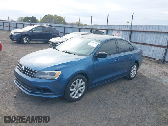 2015 Volkswagen Jetta Sedan 1.8T SE with VIN 3VWD17AJ0FM284070, listed as a IAAI auction lot 41853883 with 194,725 mi miles. Bid and sale history available at carsss.com. Image 2.
