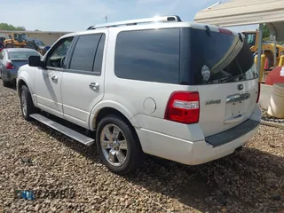 2010 Ford Expedition Limited z VIN 1FMJU1K56AEB54722, wystawiony jako IAAI lot #41926120 z przebiegiem 228 938 mil mil oraz . Historia ofert i sprzedaży dostępna na DreamBid. Obrazek 3.