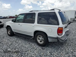 1998 Ford Explorer with VIN 1FMZU32X7WZB87549, listed as a Copart auction lot 60970165 with 186,022 mi miles and Salvage title. Bid and sale history available at DreamBid. Image 2.