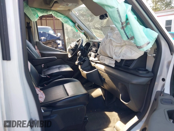 2020 Ford Transit Cargo with VIN 1FTBR1C81LKB67434, listed as a IAAI auction lot 41418986 with 133,456 mi miles. Bid and sale history available at carsss.com. Image 5.