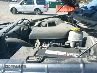 2018 Ram 1500 Tradesman z VIN 1C6RR7FG1JS348817, wystawiony jako IAAI lot #43195542 z przebiegiem 172 054 mil mil oraz . Historia ofert i sprzedaży dostępna na DreamBid. Obrazek 19.