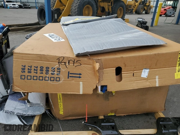 2024 GMC Hummer EV 2X z VIN 1GKB0NDE1RU106768, wystawiony jako Copart lot #82389304 z przebiegiem Nie podano mil oraz Szkody całkowita. Historia ofert i sprzedaży dostępna na DreamBid. Obrazek 13.
