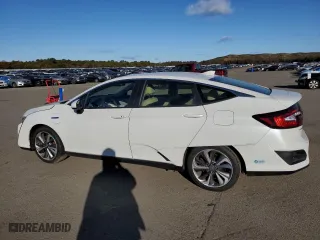 2019 Honda Clarity Plug-In Hybrid with VIN JHMZC5F17KC000430, listed as a Copart auction lot 74893373 with 30,207 mi miles. Bid and sale history available at carsss.com. Image 2.