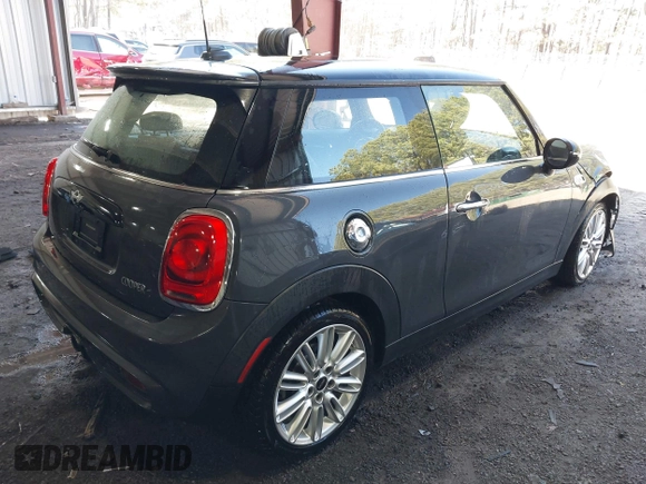 2014 MINI Hardtop S z VIN WMWXM7C50ET731680, wystawiony jako IAAI lot #41691317 z przebiegiem 47 205 mil mil oraz . Historia ofert i sprzedaży dostępna na DreamBid. Obrazek 4.