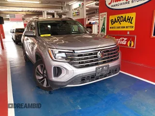 2024 Volkswagen Atlas SE with VIN 1V2HR2CA9RC557329, listed as a IAAI auction lot 42734151 with 19,097 mi miles and . Bid and sale history available at DreamBid. Image 3.