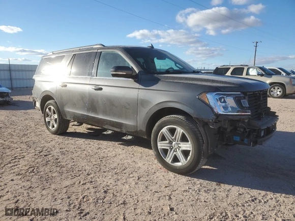 2018 Ford Expedition Max XLT with VIN 1FMJK1HT8JEA60921, listed as a Copart auction lot 83827834 with NaN miles and Salvage Title. Bid and sale history available at carsss.com. Image 4.