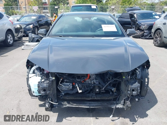 2025 Toyota Camry LE with VIN 4T1DAACK8SU546764, listed as a IAAI auction lot 41981231 with 2,338 mi miles and . Bid and sale history available at DreamBid. Image 13.